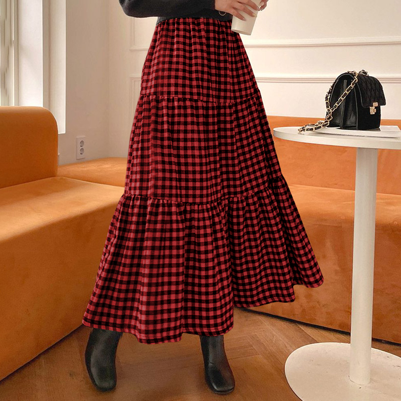 red maxi skirt casual