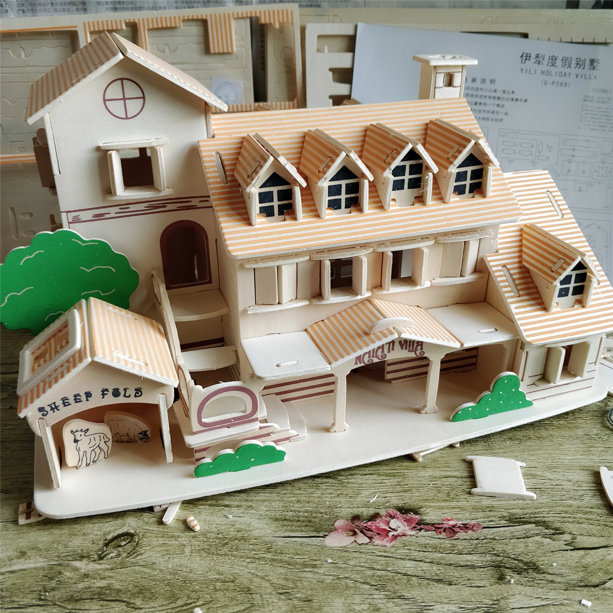 d homes woodcraft construction kit