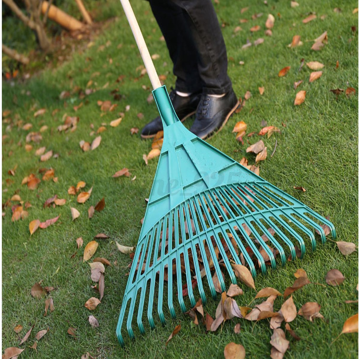 Green 22 Teeth Plastic Rake Home Garden Yard Farm Rake for Collecting ...